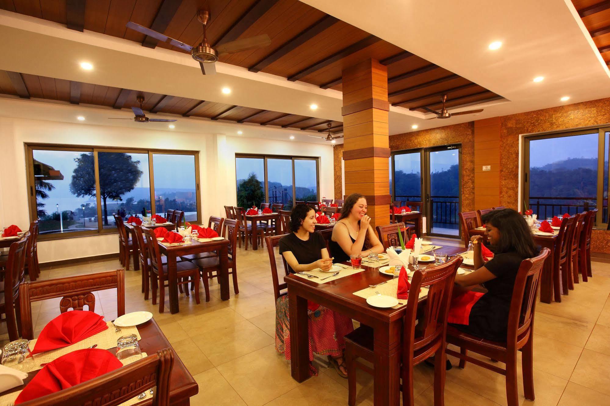 Arayal Resort-A Unit Of Sharoy Resort Tariyod Exterior photo