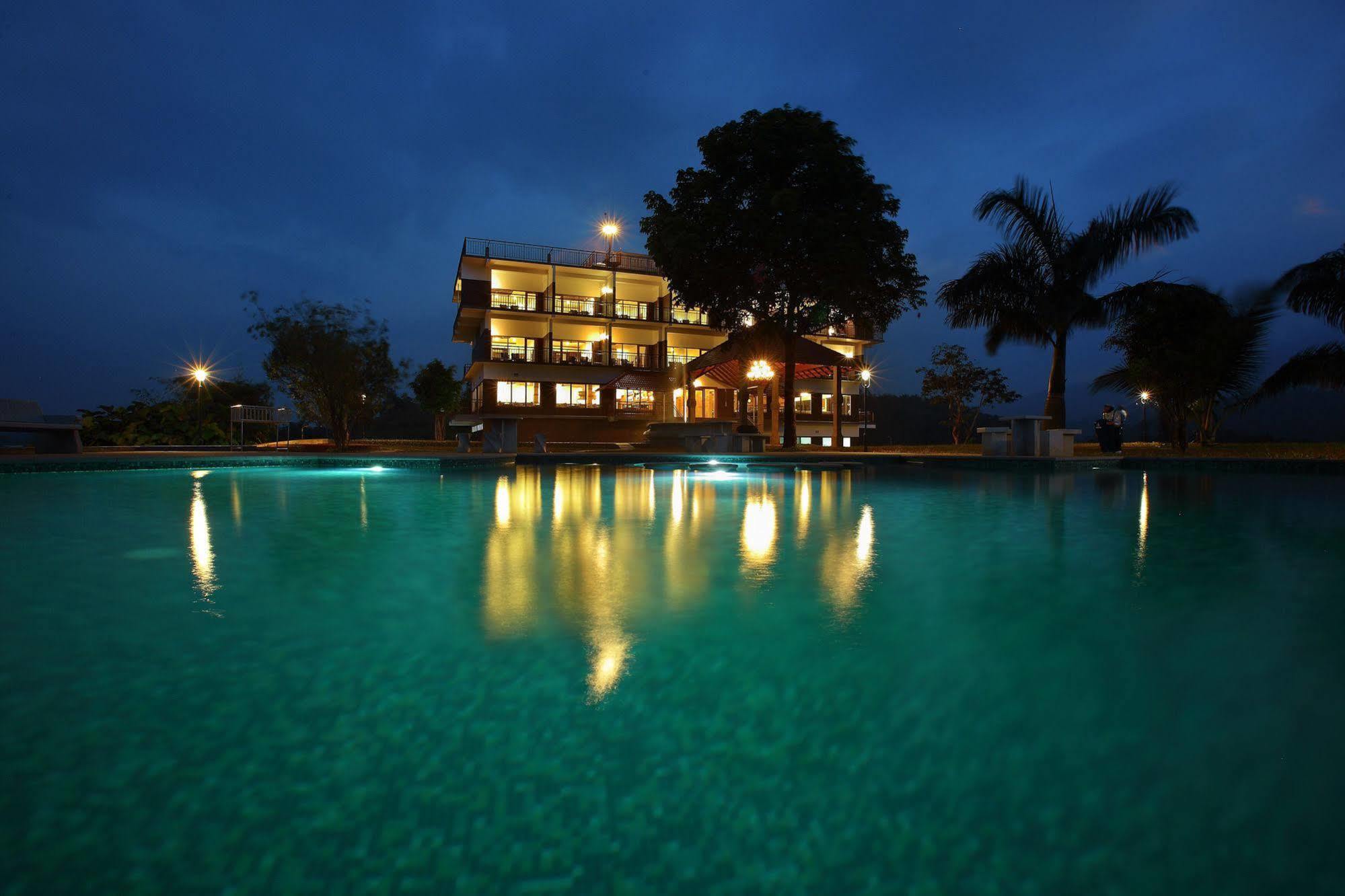 Arayal Resort-A Unit Of Sharoy Resort Tariyod Exterior photo